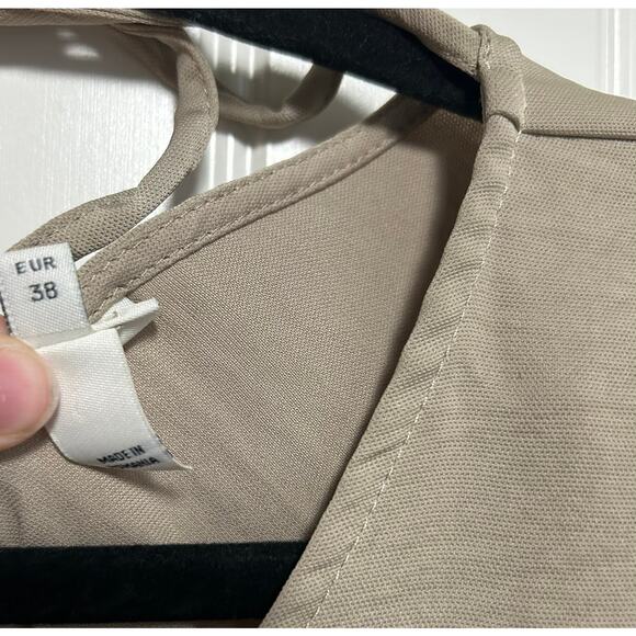 River Island Stone Drawstring Mini Dress 8 Sage Green Flowy Empire Waist Boho - Picture 13 of 13